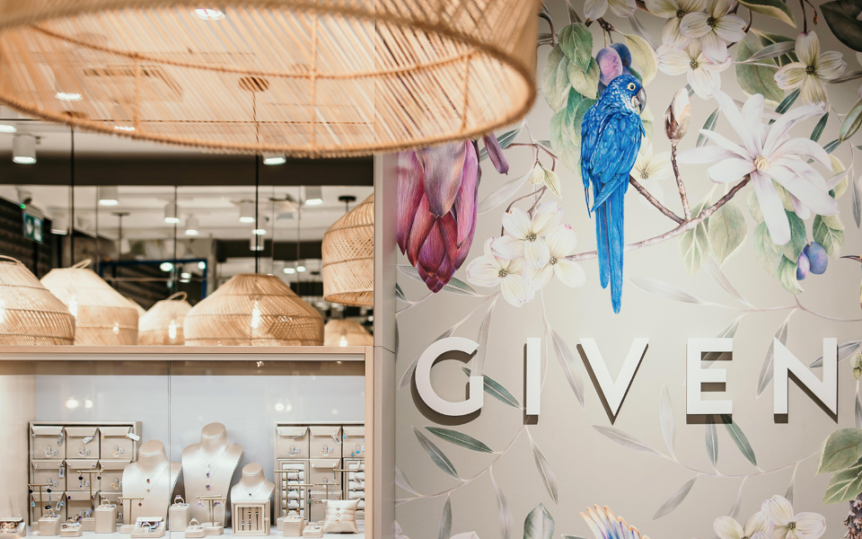 GIVEN JEWELRY STORES - AUTEUR : IEVA ERLECKA-CUCURE